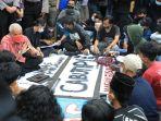 ganjar-pranowo-menemui-ratusan-mahasiswa-demo-desa-wadas.jpg