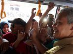 ganjar-pranowo-naik-trans-jateng_20180813_132514.jpg