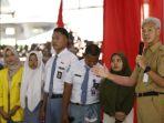 ganjar-saat-menemui-siswa-di-rembang.jpg