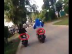 gara-gara-lampu-sein-dua-pengendara-wanita-jadi-terkenal-videonya-bikin-lelaki-elus-dada_20170404_125320.jpg