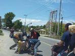 gara-gara-rok-terlilit-rantai-motor-ibu-muda-yang-sedang-hamil-terjatuh-saat-naik-ojek.jpg