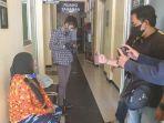 gara-gara-tak-mau-diajak-mandi-bareng-ibu-di-lebak-disiksa-suami-kedua-ini-ceritanya.jpg