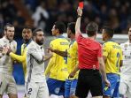 gareth-bale-menerima-kartu-merah-dari-wasit_20170303_011210.jpg