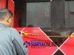 garis-polisi-dipasang-di-pintu-masuk-lobi-karaoke-maxi-brillian-kota-blitar.jpg