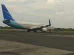 garuda-indonesia_pesawat_mendarat_20141201_142435.jpg