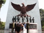 garuda-pancasila-di-lubang-buaya.jpg