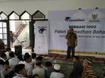 garudafood-salurkan-1000-paket-ramadhan-melalui-baznas_20180521_160106.jpg