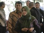 gatot-dan-evy-kembali-diperiksa-kpk_20150803_160440.jpg
