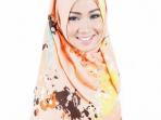 gaya-hijab-motif-absrak-dari-elzatta_20160321_193859.jpg