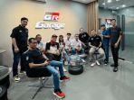 gazoo-racing-enthusiast.jpg<pf>gr-garage_gooz-racing.jpg