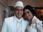 ge-pamungkas-berpose-dengan-istrinya.jpg