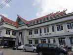 gedung-dprd-samarinda.jpg