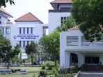 gedung-fakultas-kedokteran-dan-kesehatan-its.jpg