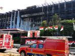 gedung-kejagung-menghitam-usai-dilalap-api_20200823_210752.jpg