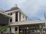 gedung-kejaksaan-tinggi-sumatera-utara-kejati-sumut-jalan-je.jpg