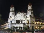 gedung-lawang-sewu-tempat-wisata-yang-juga-dikenal-angker.jpg