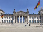 gedung-parlemen-jerman-reichstag_20170807_190914.jpg