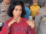 geflin-trise-46-wanita-supir-taksi-online-korban-pembegalan-di-cianjur.jpg