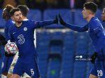 gelandang-chelsea-asal-italia-jorginho-kiri-melakukan-selebrasi-dengan-kai-havertz.jpg