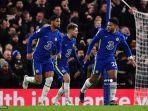 gelandang-chelsea-asal-italia-jorginho-tengah-merayakan-golnya.jpg
