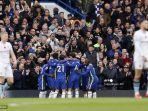 gelandang-chelsea-asal-jerman-kai-havertz-melakukan-selebrasi-dengan-rekan-satu-timnya.jpg