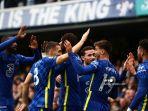 gelandang-chelsea-inggris-mason-mount-2r-merayakan-dengan-rekan-setimnya.jpg