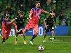 gelandang-chelsea-italia-jorginho-menembak-dari-titik-penalti.jpg