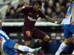 gelandang-fc-barcelona-paulinho_20180118_064242.jpg