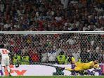 gelandang-inggris-bukayo-saka-gagal-penalti-euro-2020.jpg