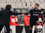 gelandang-juventus-aaron-ramsey-berselebrasi-gol-dengan-andrea-pirlo.jpg