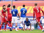gelandang-liverpool-mesir-mohamed-salah-dengan-sadio-mane.jpg