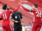 gelandang-liverpool-mesir-mohamed-salah-kiri-merayakan-dengan-andrew-robertson.jpg