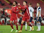 gelandang-liverpool-mesir-mohamed-salah-kiri-merayakan-gol-pembuka-lawan-tottenham.jpg