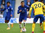 gelandang-maroko-chelsea-hakim-ziyech-tengah-berlari-dengan-bola.jpg