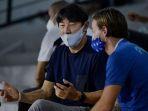 gelandang-naturalisasi-persib-bandung-marc-klok-berjumpa-shin-tae-yong.jpg