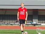 gelandang-nick-van-der-velden_20171105_213636.jpg