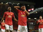 gelandang-pantai-gading-manchester-united-amad-diallo-tengah-merayakan-gol.jpg