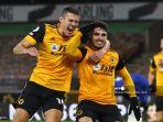 gelandang-portugal-wolverhampton-wanderers-pedro-neto-kanan-merayakan-gol-kedua-wolves.jpg