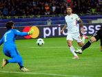 gelandang-qarabag-pedro-henrique_20171123_144615.jpg