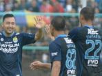 gelandang-serang-persib-matsunaga-shohei_20180305_180158.jpg