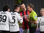gelandang-spezia-luca-vignali-gelandang-italia-spezia-giulio-maggiore-dan-ibrahimovic.jpg