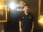 gelandang-sriwijaya-fc-adam-alis_20180605_143909.jpg