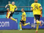 gelandang-swedia-emil-forsberg-kiri-merayakan-setelah-mencetak-gol-pertama-timnya.jpg
