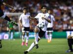 gelandang-valencia-daniel-parejo_20150820_040909.jpg
