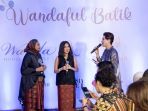 gelaran-fashion-show-peringati-hari-batik-nasional-2019_20190929_092052.jpg