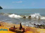 gelombang-di-pantai-padang-sumbar.jpg