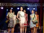 gemerlap-fashion-show-pekan-batik-nusantara-di-pekalongan_20161005_185159.jpg