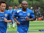 george-menougong-persib_20150228_035636.jpg