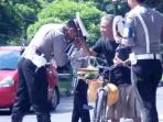 gerakan-receh-polda-ntb_20160303_214221.jpg