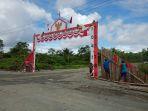 gerbang-merah-putih.jpg